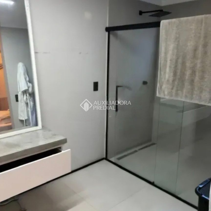 Casa com 4 quartos e 314m² para alugar em Jurerê Internacional, Florianópolis. - Foto 1
