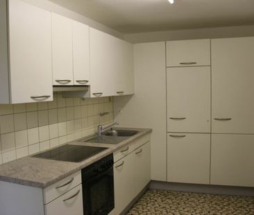 Proche du centre-ville, appartement de 1.5 pièces au rez-de-chaussée - Photo 2