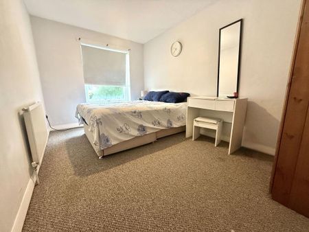 3 bedroom terraced house to rent - Photo 5