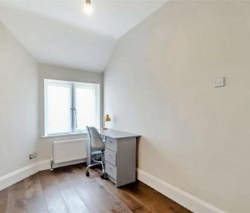 2 bedroom semi-detached house to rent - Photo 3