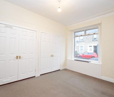 4 bedroom terraced house to rent - Photo 6