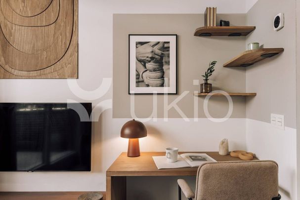 2 room luxury Apartment for rent in Madrid, Spain - Photo 1