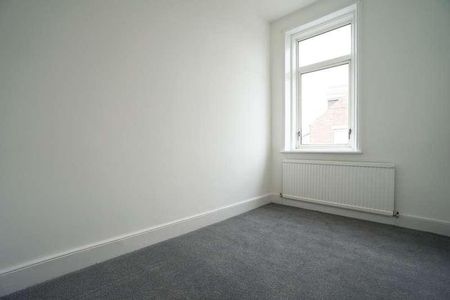 North Terrace (e), NE28 - Photo 4