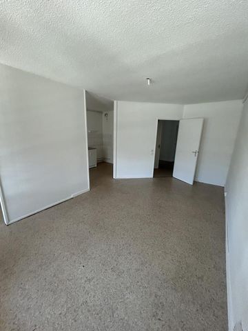T5-8 RUE DE LA STATION PONSARD 38100 GRENOBLE - Photo 2