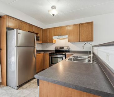 For Lease - 2075 Appleby Line Unit# 101, Burlington, Ontario - Photo 2