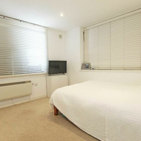 Red Lion Street, TW9, London - Photo 3