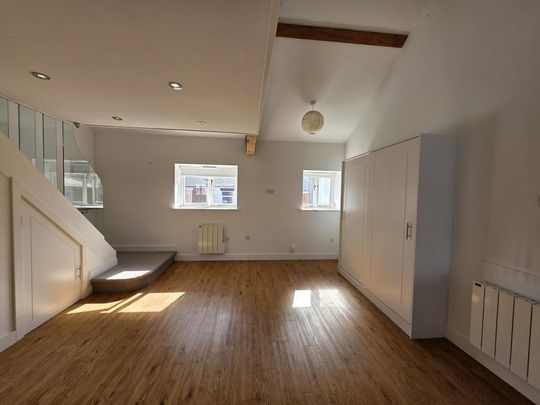 1 bedroom flat to rent - Photo 1