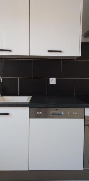 Location Maison 6 pièces 103m² HAUTERIVE 03270 - Photo 1