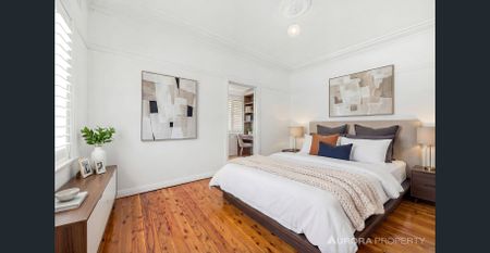 SUNDRENCHED 2 BEDROOM PLUS SUNROOM SEMI WITH PRIVATE GARDEN - Photo 4