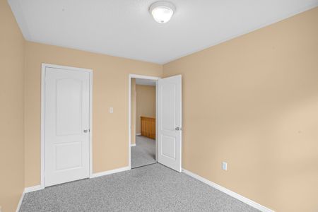 For Lease - 43 Northwest Passage, Whitchurch-Stouffville, Ontario - Photo 4