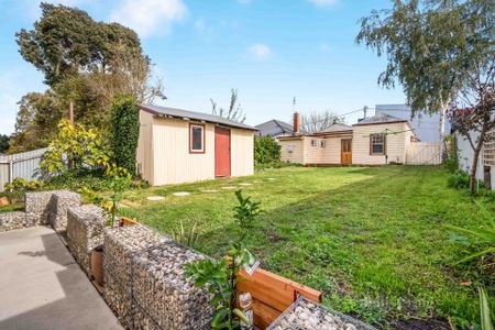 5 Moyle Street, Ballarat Central - Photo 4