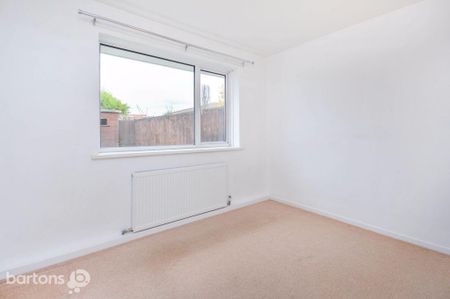 2 bedroom semi-detached bungalow to rent - Photo 5