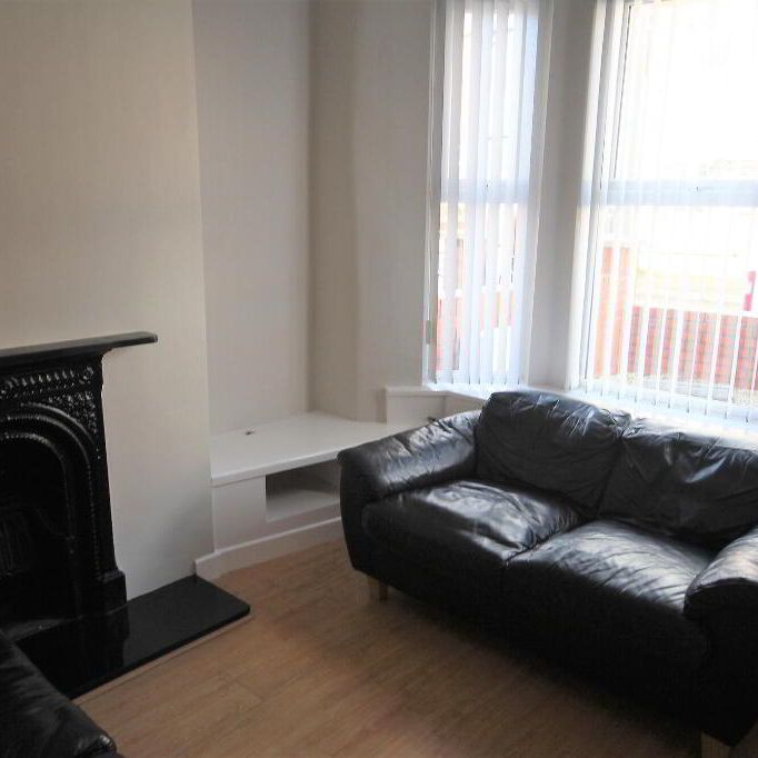 12 Columbia Street, Belfast, BT13 3HL - Photo 1