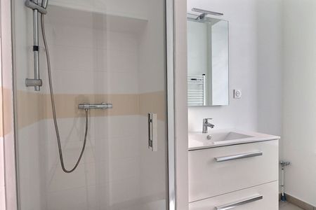 Appartement T2 neuf avec terrasse, climatisation réversible et parking - Albi centre - Photo 4