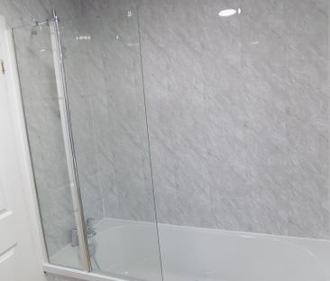 3 bedroom semi-detached house to rent - Photo 6