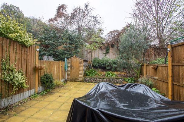 5 bedroom terraced house to rent - Photo 1