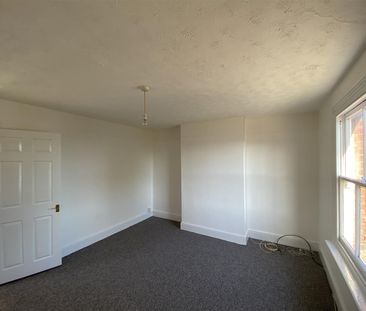 1 Bedroom Flat - Photo 6