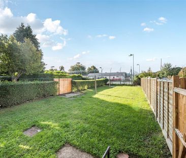 Studio to rent - Photo 6