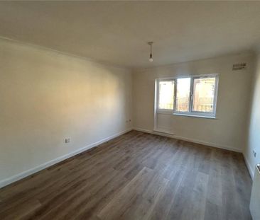 1 bedroom house to rent - Photo 2