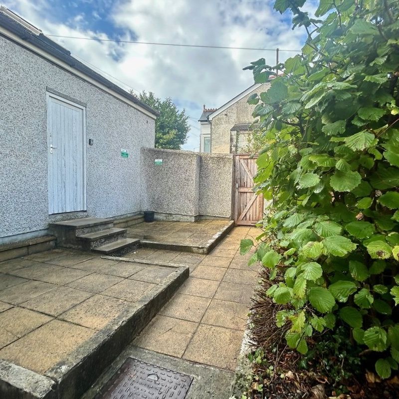 New Road, SALTASH - Photo 1