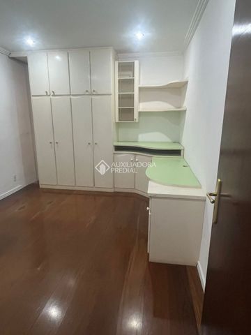 Casa com 3 quartos e 240m² para alugar em Osvaldo Cruz, São Caetano do Sul. - Photo 4