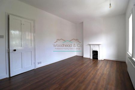 2 bedroom terraced house to rent - Photo 3