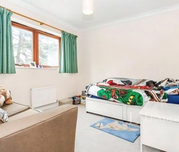 3 bedroom semi-detached house to rent - Photo 6