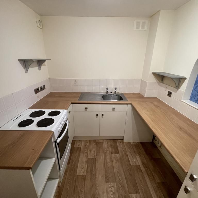 1 bedroom flat to rent - Photo 1