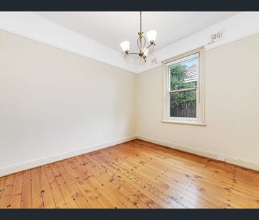 Spacious Family Home - Photo 4