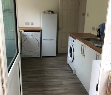 2 Bed Flat, Brendon Avenue, LU2 - Photo 4