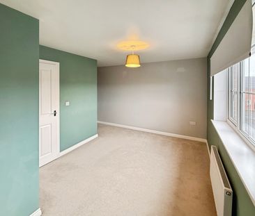 4 bedroom mid-terrace to rent Damselfly Road, Northampton, NN4 9ET - Photo 2