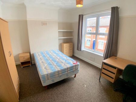 2 bedroom terraced house to rent - Photo 5