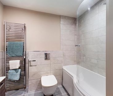Apartment 8 Lesley Parklands 60 Knocknagoney Road, Belfast, BT4 2FU - Photo 1