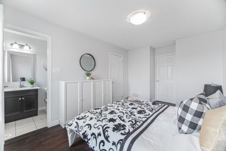 For Lease - 6020 Derry Road Unit# 64, Milton, Ontario - Photo 5