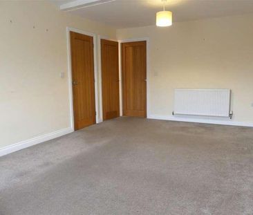 Keighley Road, Silsden, BD20 - Photo 2