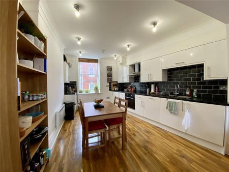 3 bedroom apartment to rent - Photo 5