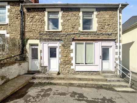 2 bedroom maisonette to rent - Photo 2