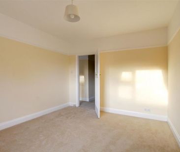 3 bedroom detached house to rent - Photo 6