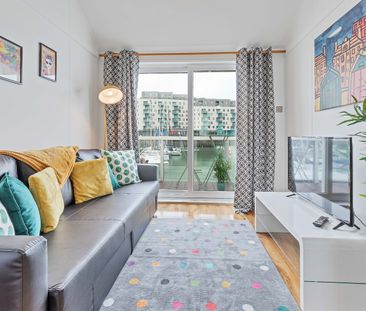 1 Bed Maisonette, Western Concourse, BN2 - Photo 1