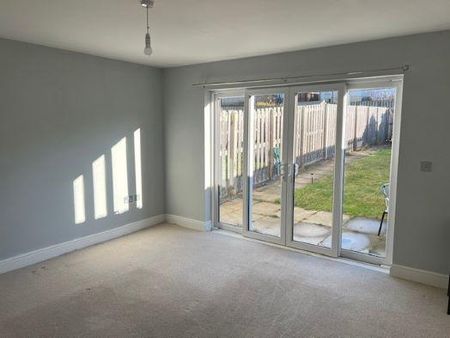 2 bedroom terraced house to rent - Photo 3