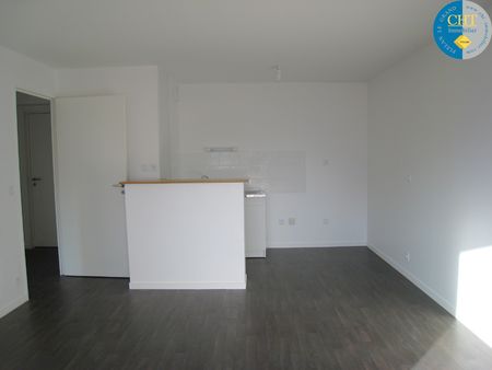 Location Appartement 2 pièces 40m² GUER 56380 - Photo 3