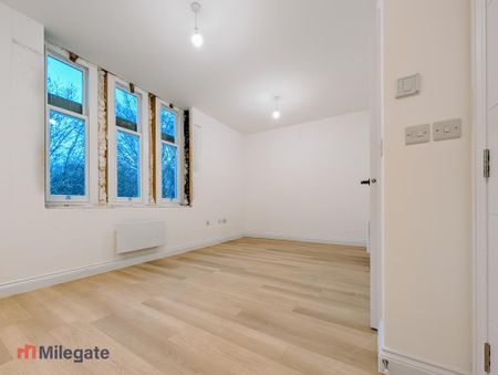 1 bedroom flat to rent - Photo 2