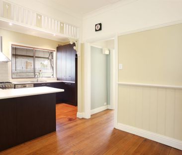 Beautifully presented pome in peaceful Pascoe Vale - Photo 3