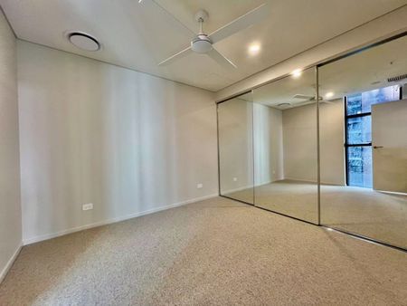 Brand New 2-Bedroom Apartment in West Village - Prime Inner-City Living! - Photo 4