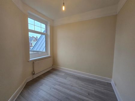 Barry Road, London SE22 - Photo 2