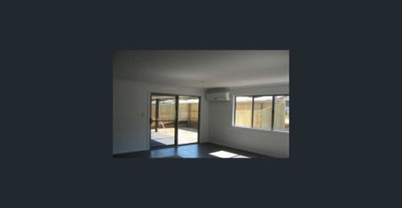 AFFORDABLE 4 BEDROOM HOME IN PRIME LOCATION - Photo 2