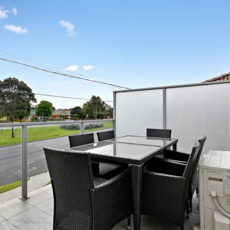 Unit 101/413 Geelong Road, Kingsville. - Photo 4