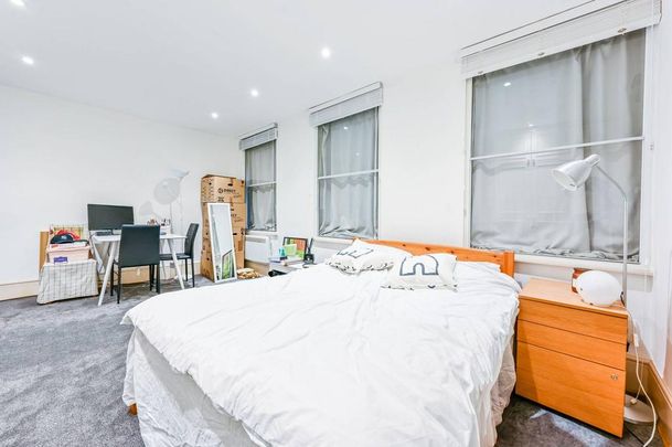 Studio to rent - Photo 1