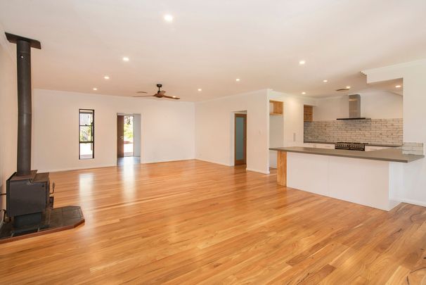 PRIVATE, SPACIOUS AND LUXURY LIVING - Photo 1