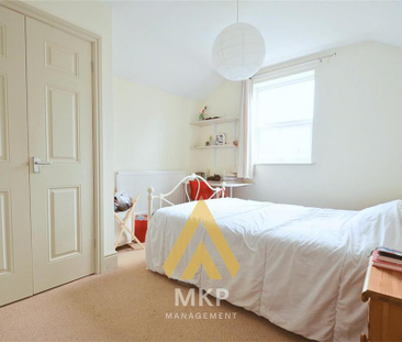 7 bedroom end of terrace house to rent - Photo 3